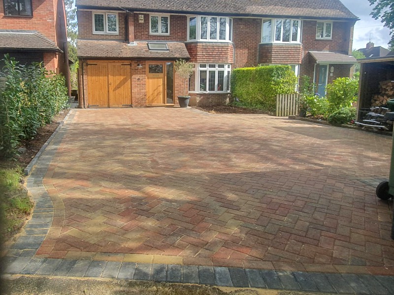 Cotswolds Paving Landscaping Services