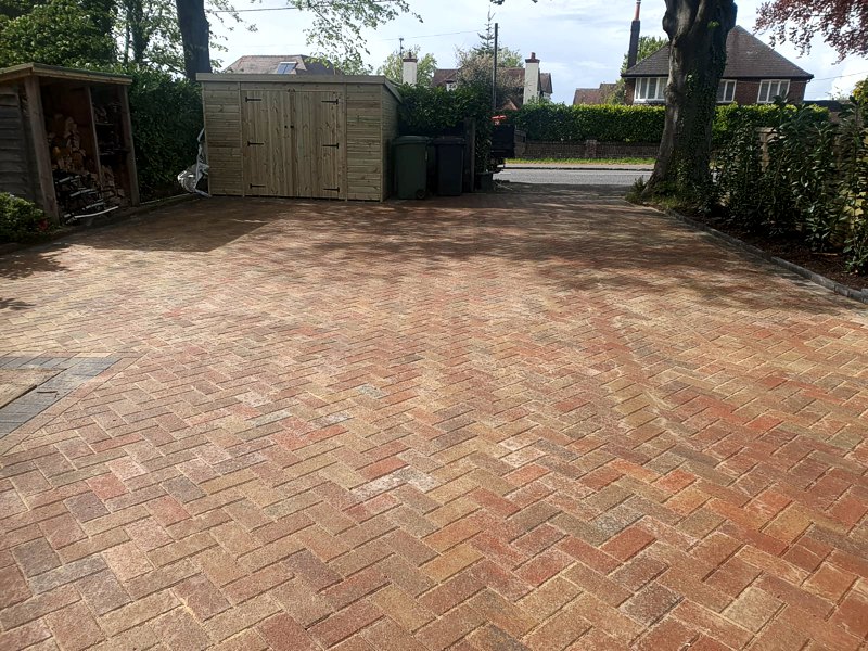 Cotswolds Paving Landscaping Services