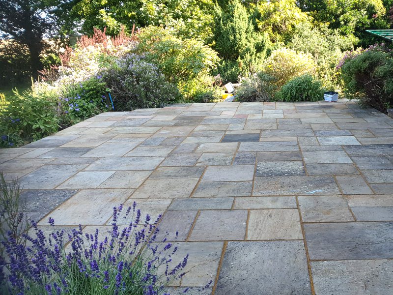 Cotswolds Paving Lift and Relay Patio